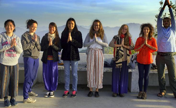 yoga-retreat-in-rishikesh