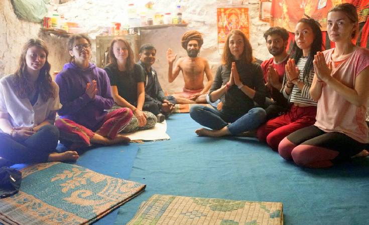yoga-retreat-in-rishikesh