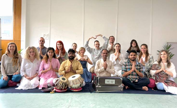 yoga-teacher-training-center